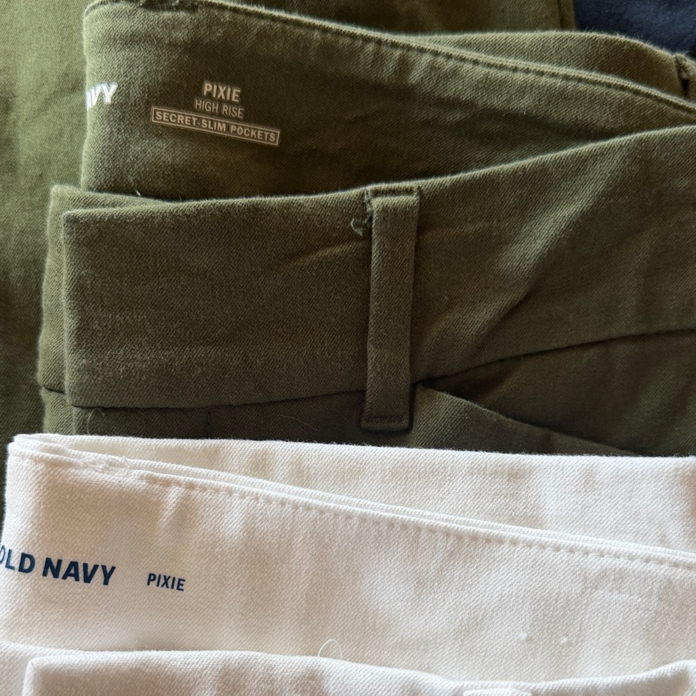 Old Navy Assorted Women's Pants Lot in Multiple Colors - Picture 4 of 5